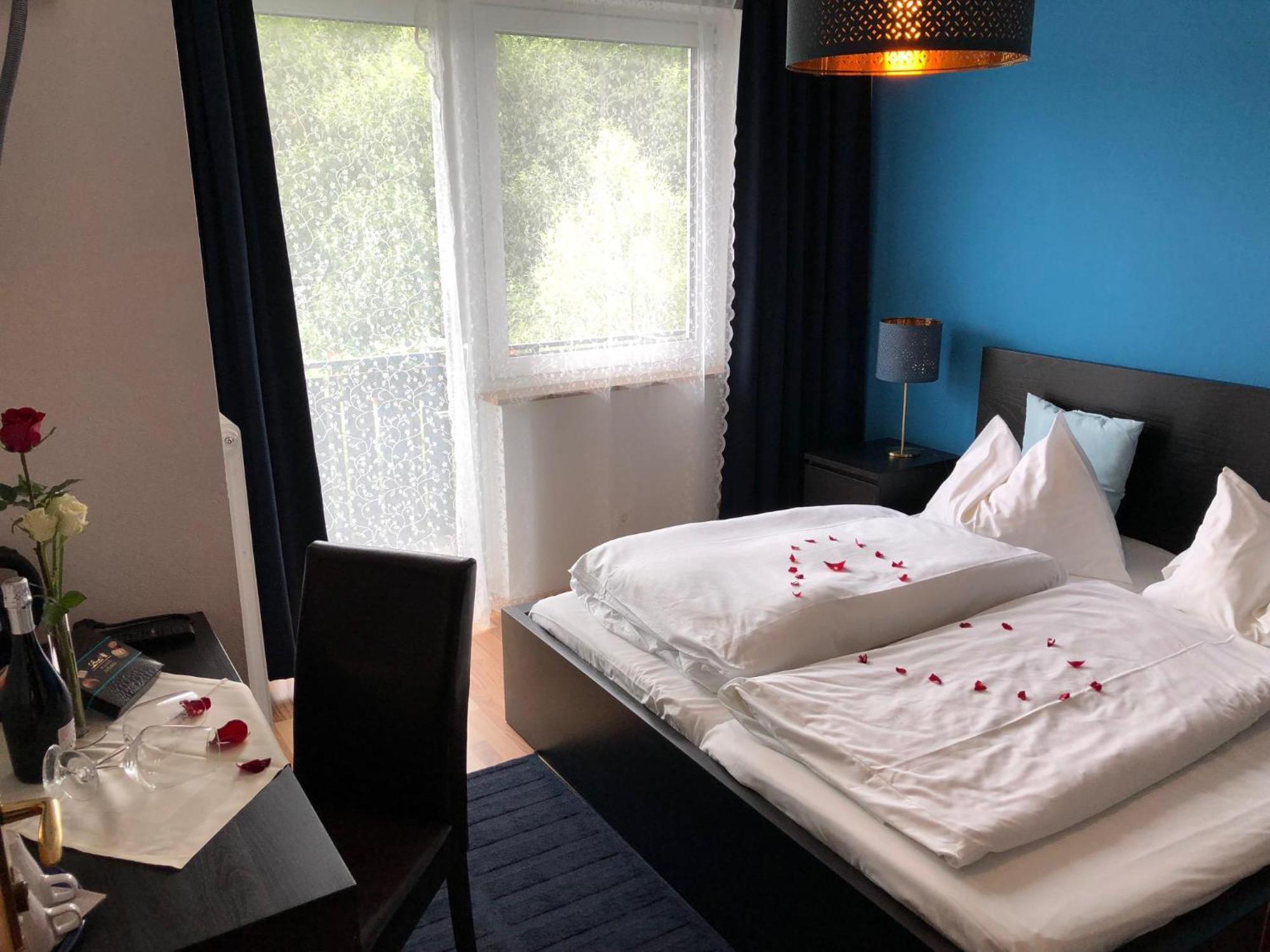 Jera Am Furtnerteich Hotel-Ristorante&Relax Mariahof Bagian luar foto